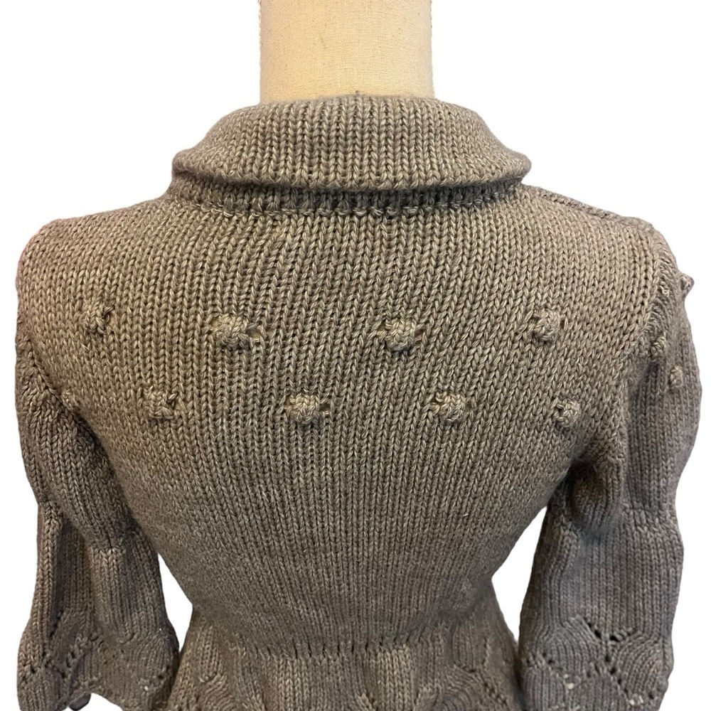 Bianco & Blue Wool Blend Tailored Lace and Bobble Chunky Cardigan in Grey - Picture 13 of 16
